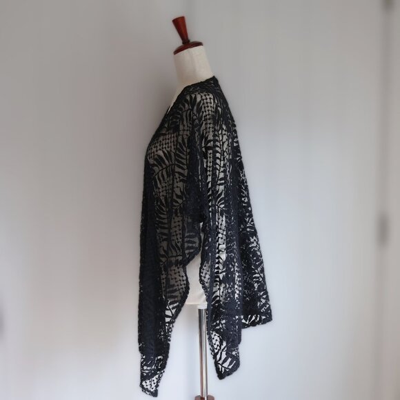 Torrid Lace Open Wrap Womens One Size Black Boho Festival Leaf and Dot Pattern - Picture 3 of 5